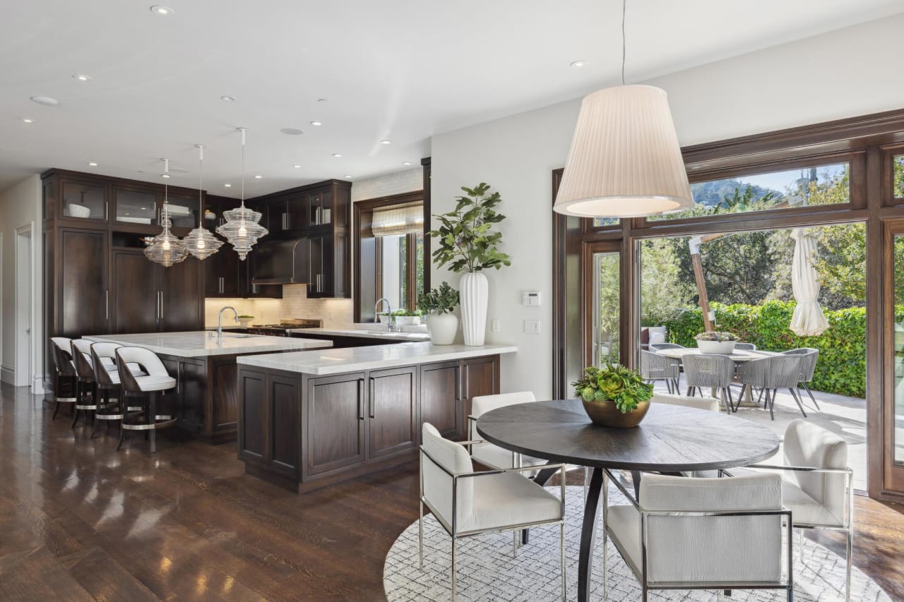 190 HARRISON Kara Warrin