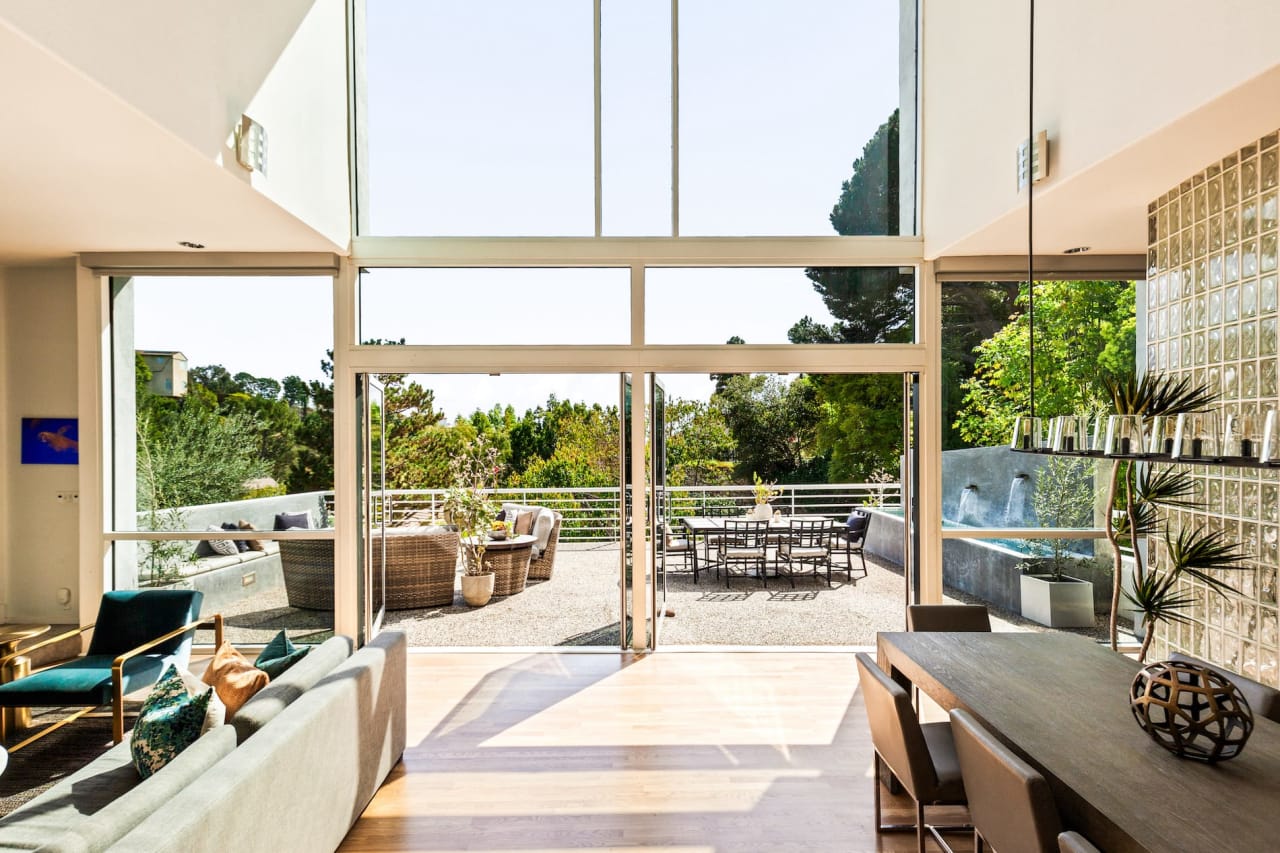 Architectural Stunner. Upper Beachwood Canyon