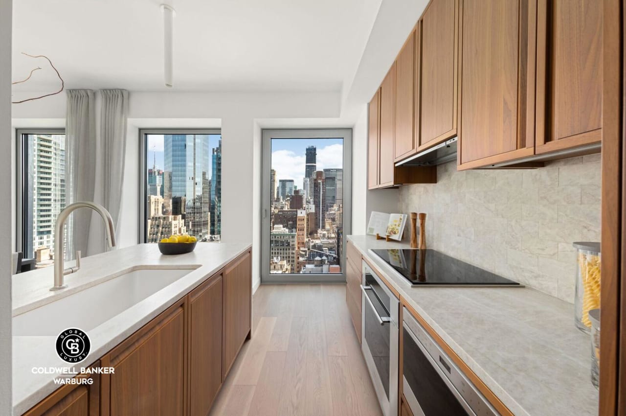 30 E 31st Street Unit: 28