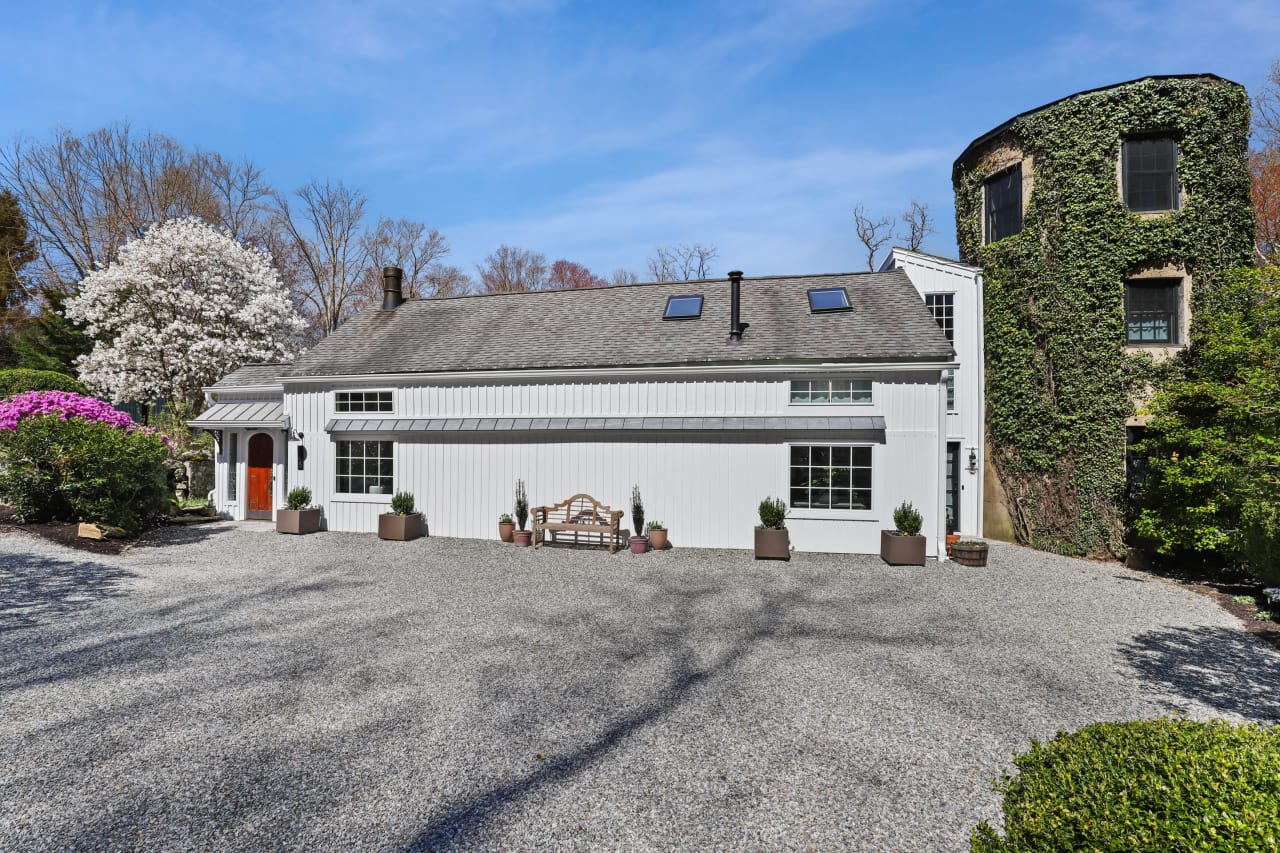 245 Upper Shad Road, Pound Ridge NY, 10576