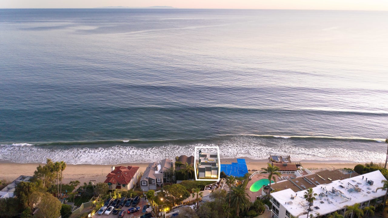 Sandy Escondido Beach