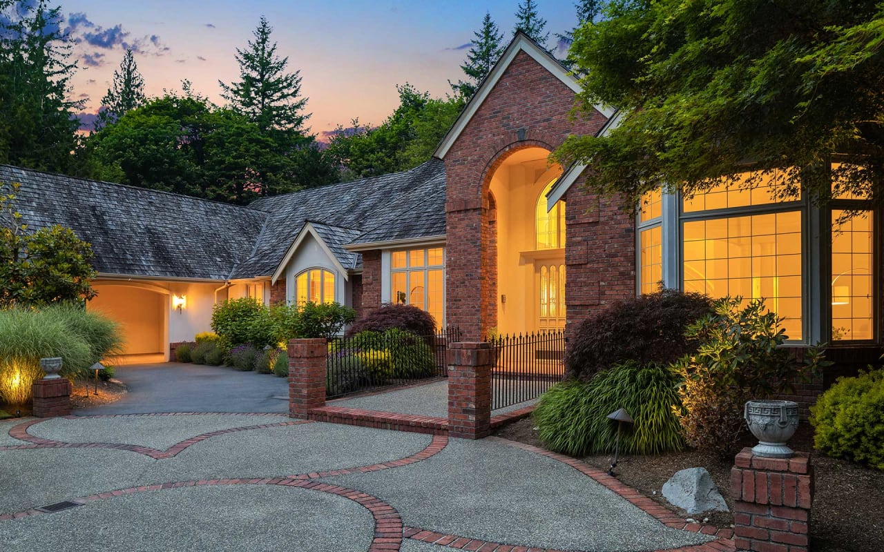 Impressive Buchan Estate on Nearly Five Idyllic Acres Team Foster