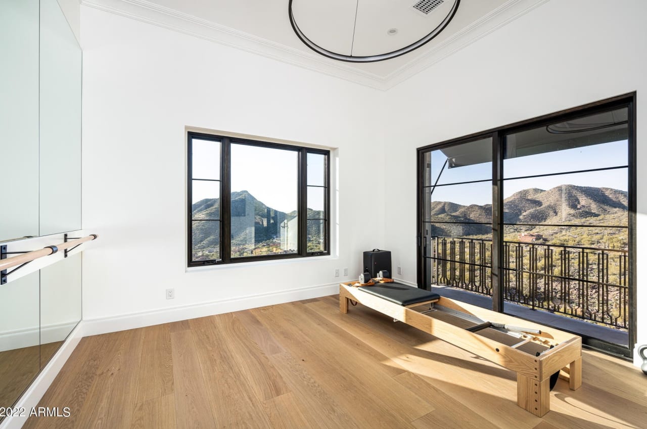 11235 E WINGSPAN WAY Real Estate Listing Johnathon De Young