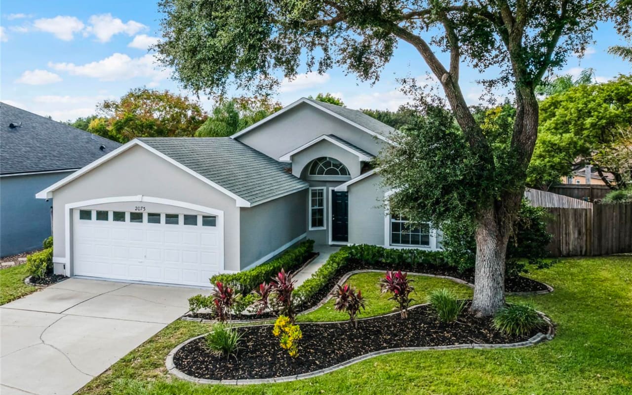 The Ultimate Guide to Flipping Houses in Oviedo cover