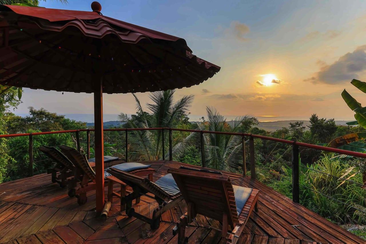 Ocean and Sunset View Home and Guest House near Dominical – 6.3 Acres