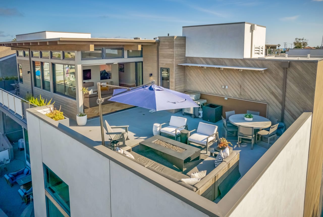 2677 State Street Unit 301 | Penthouse