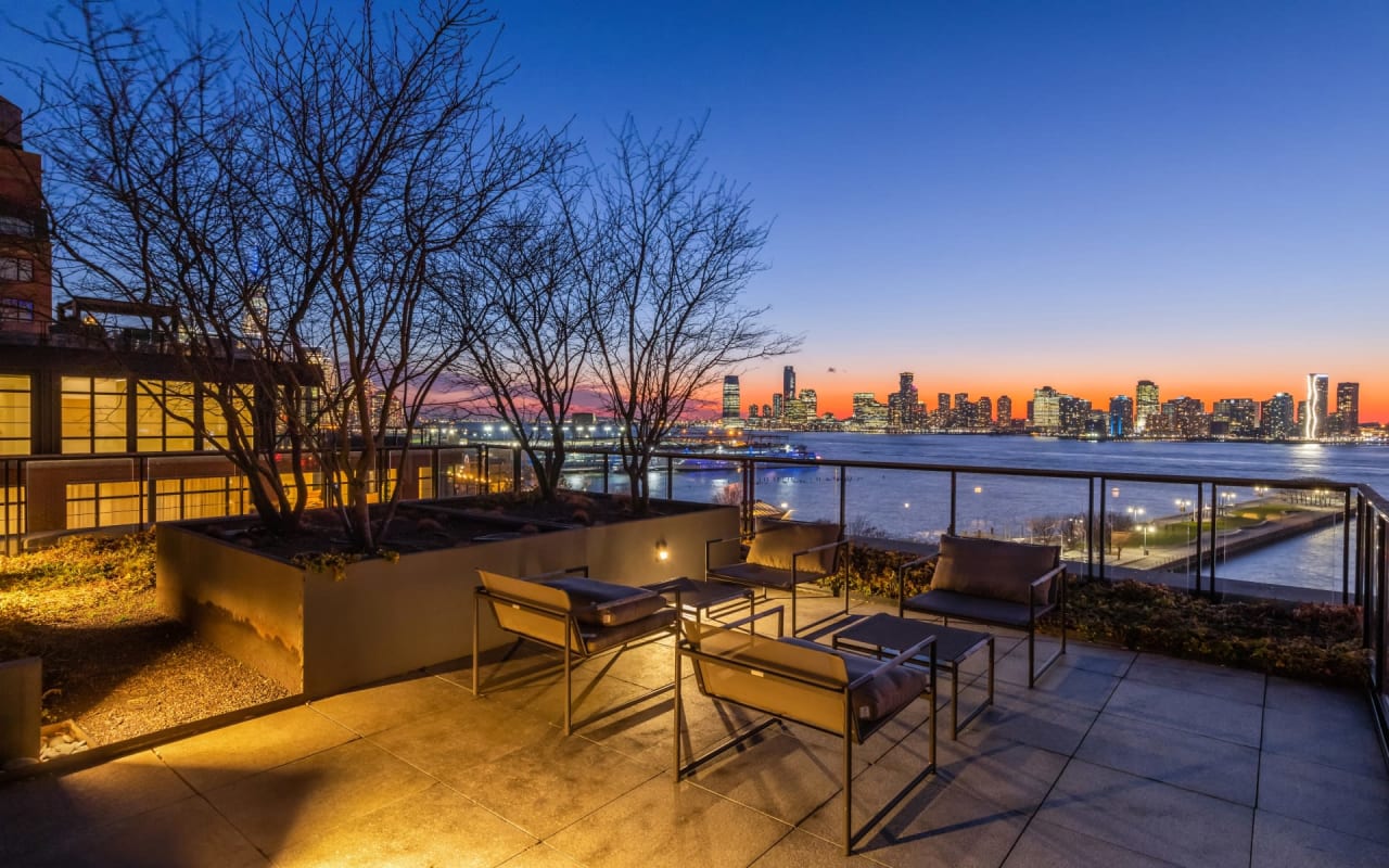 150 Charles Street Unit: 8-AN