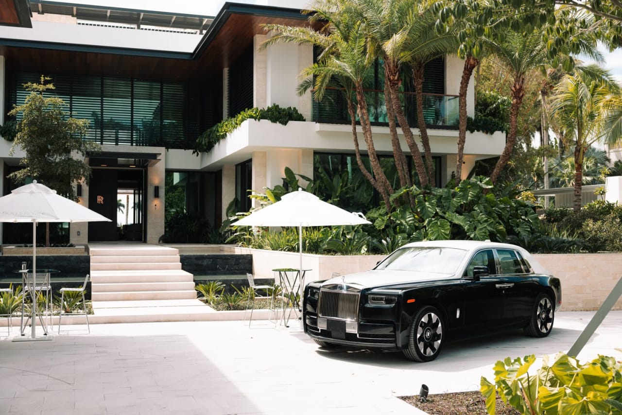 Rolls-Royce Showcases the New Electric Spectre at 40 Palm Ave, Miami