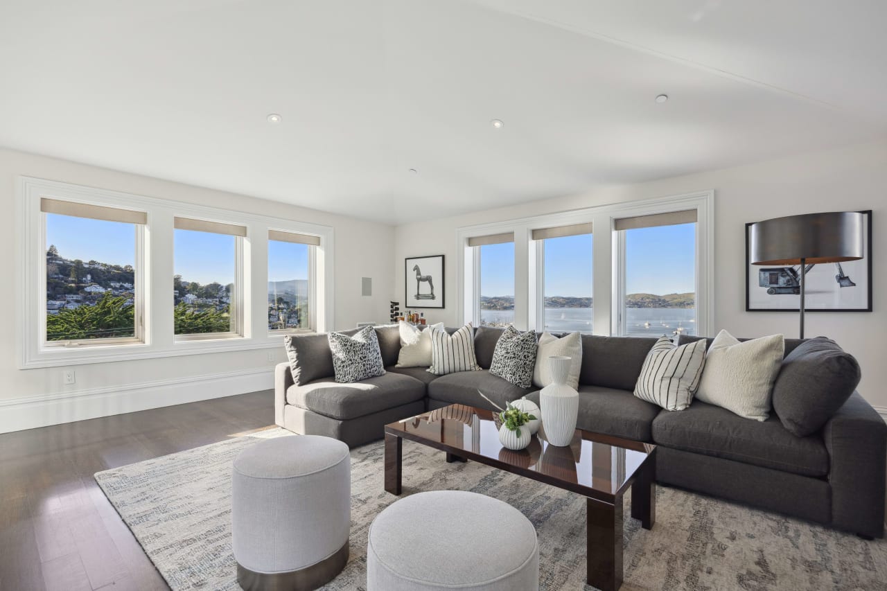 190 HARRISON Kara Warrin