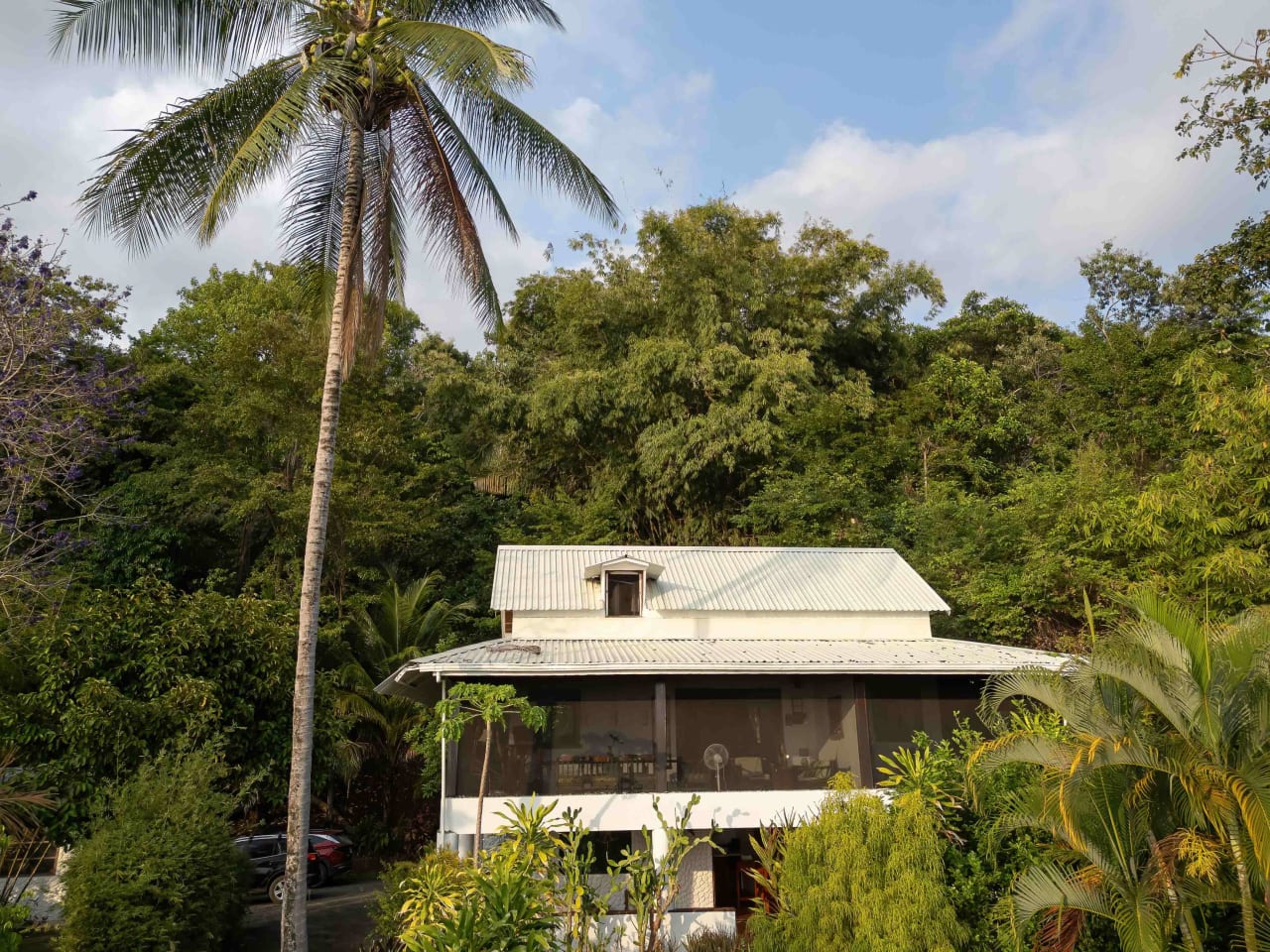 Ocean and Sunset View Home and Guest House near Dominical – 6.3 Acres