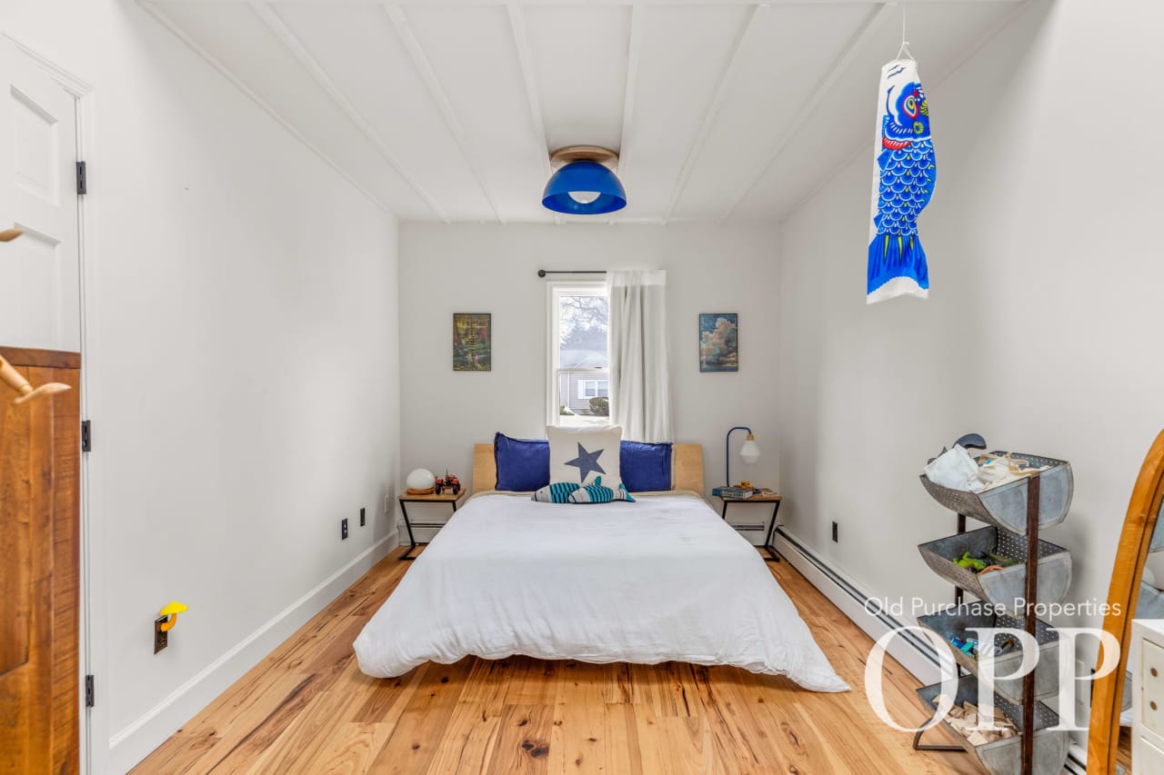 BELLPORT VILLAGE SUMMER RENTAL