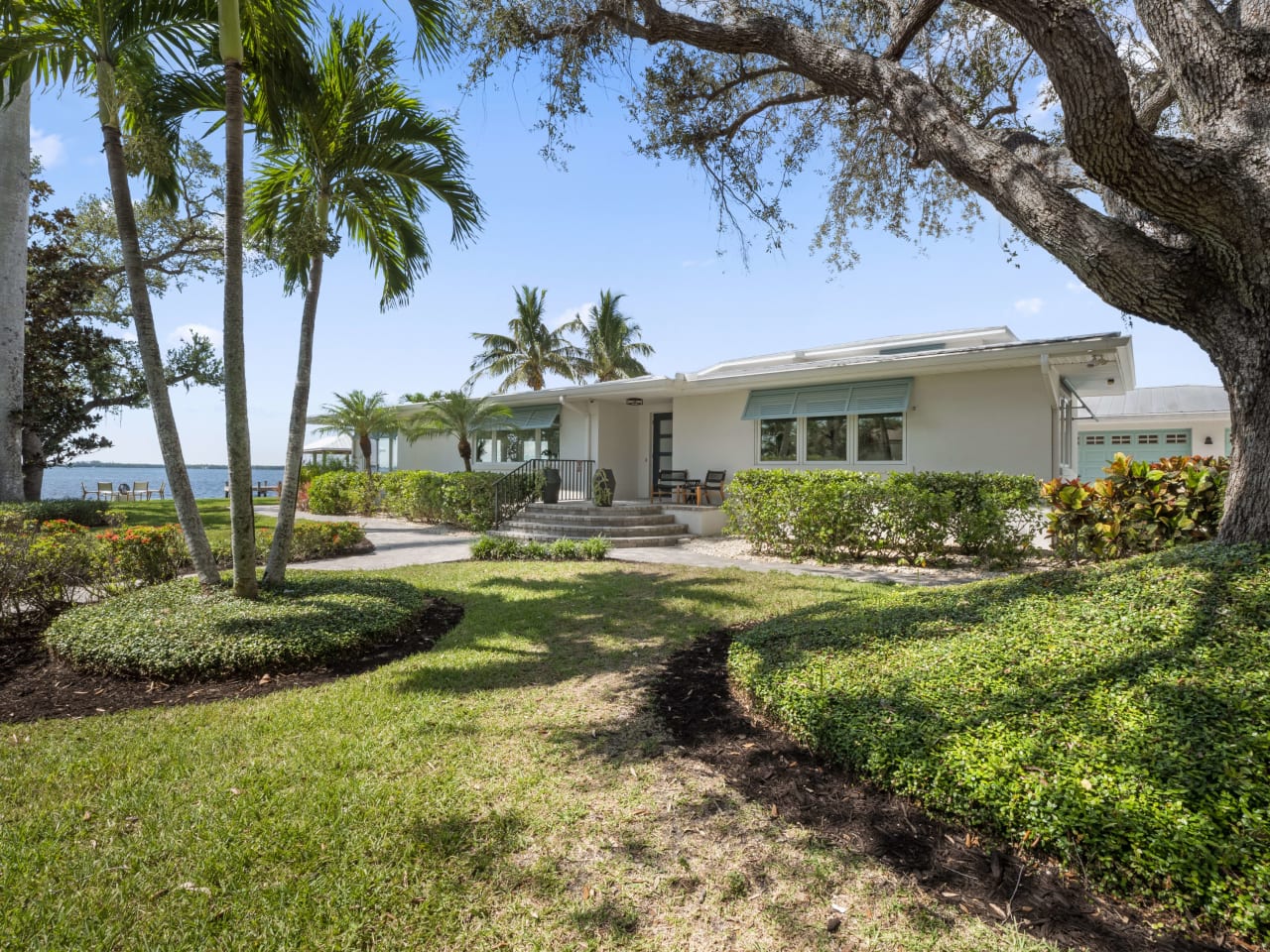 Riverfront Gem 1209 Coconut Drive Fort Myers FL 33901