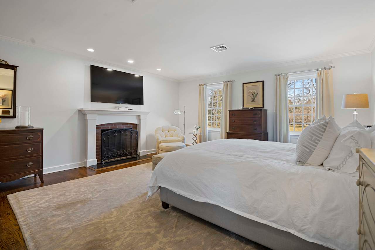 81 Coventry Lane, Fairfield Private Exclusive Veronica Monahan