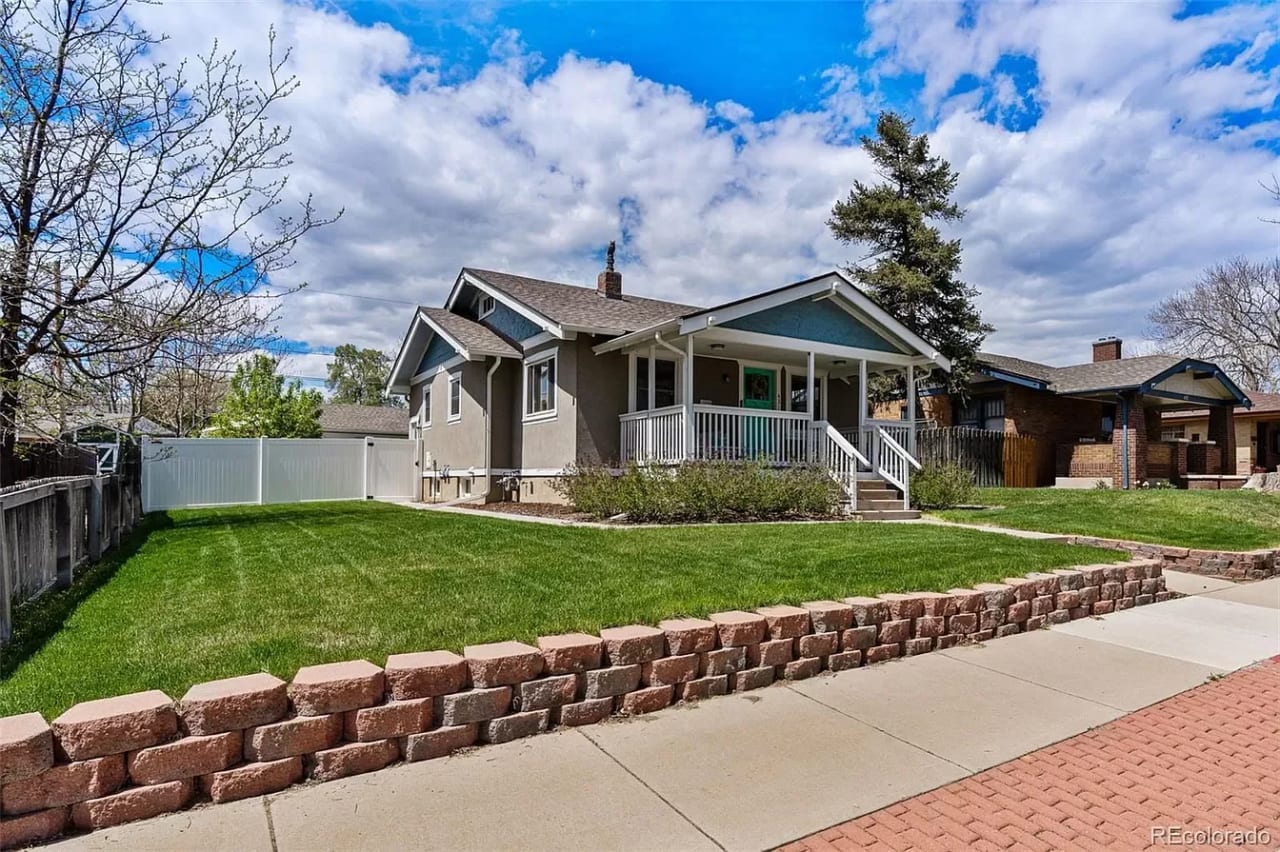 Under Contract in the hot Denver Neighborhood of Sunnyside