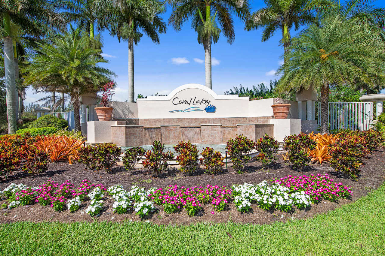 Serene Lakeview Cape Coral, FL!