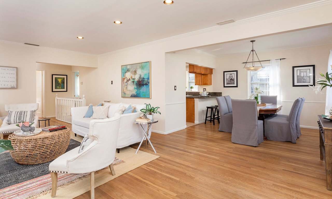 3430 MONTROSE Avenue