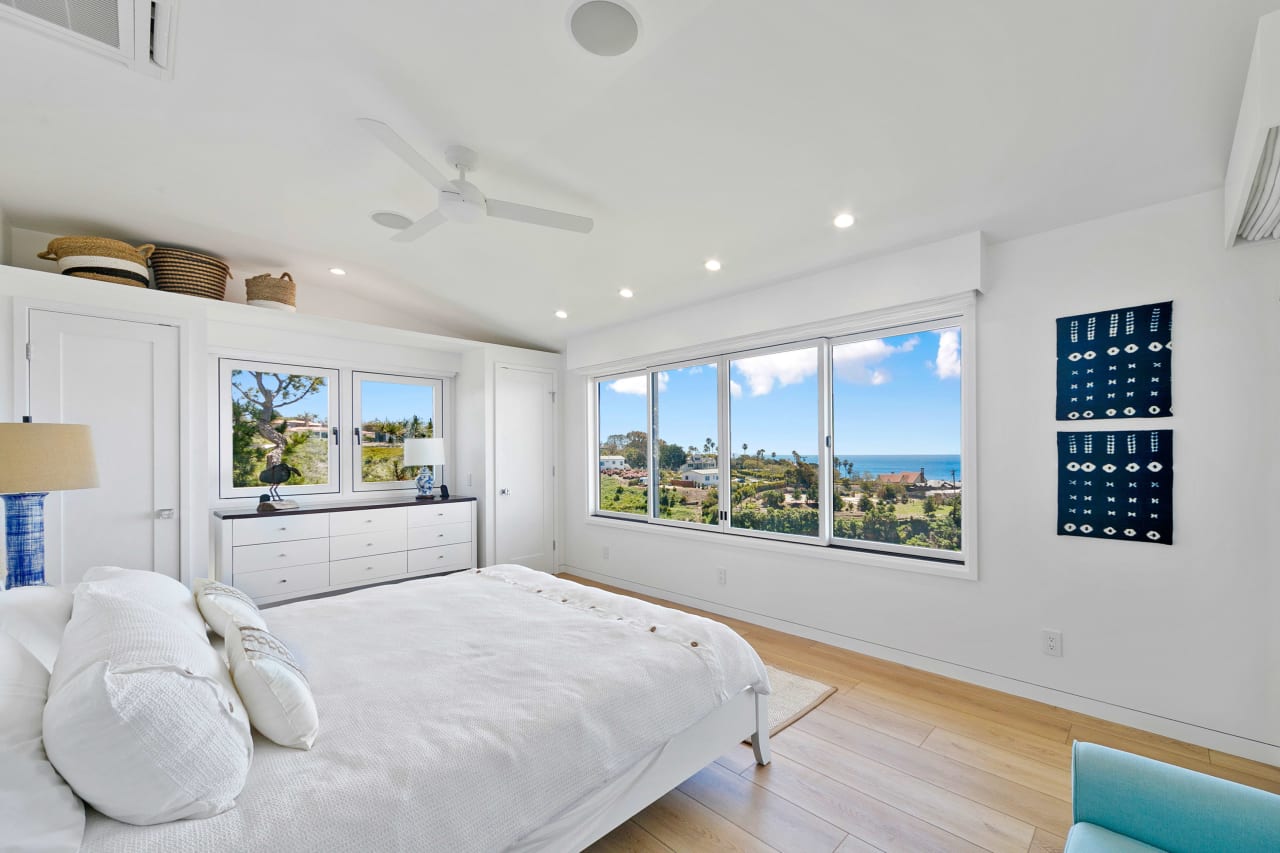 Sensational Bluff Top Malibu Townhome