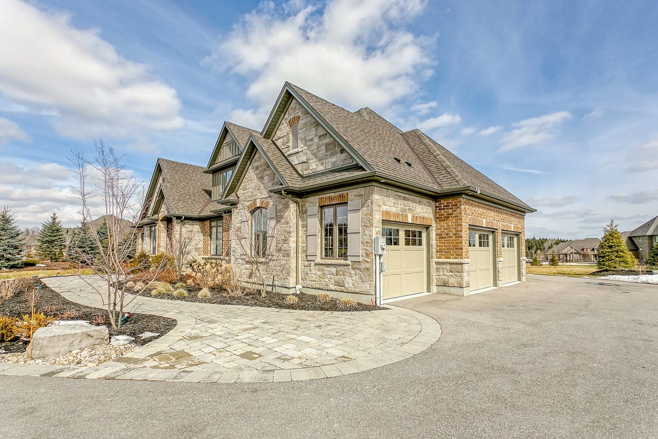 54 Old Ruby Lane Puslinch, Ontario N0B 2J0 Goodale Miller Team