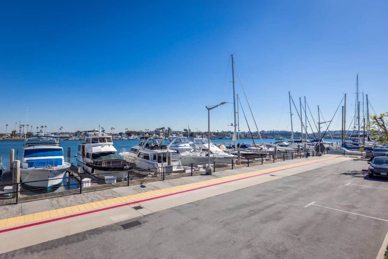 Two Bedroom Apartment with Marina Views