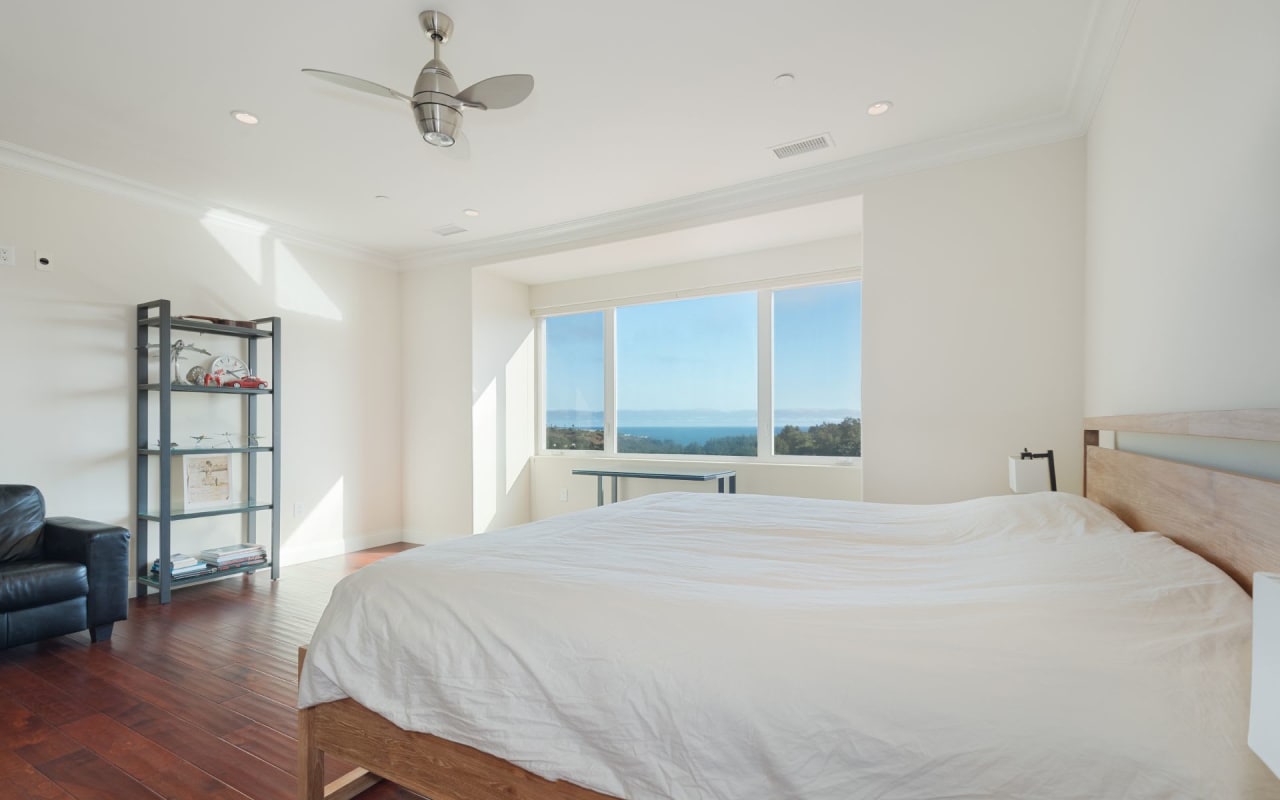 5795 CALPINE DR Real Estate Listing Bill & Daniel Moss