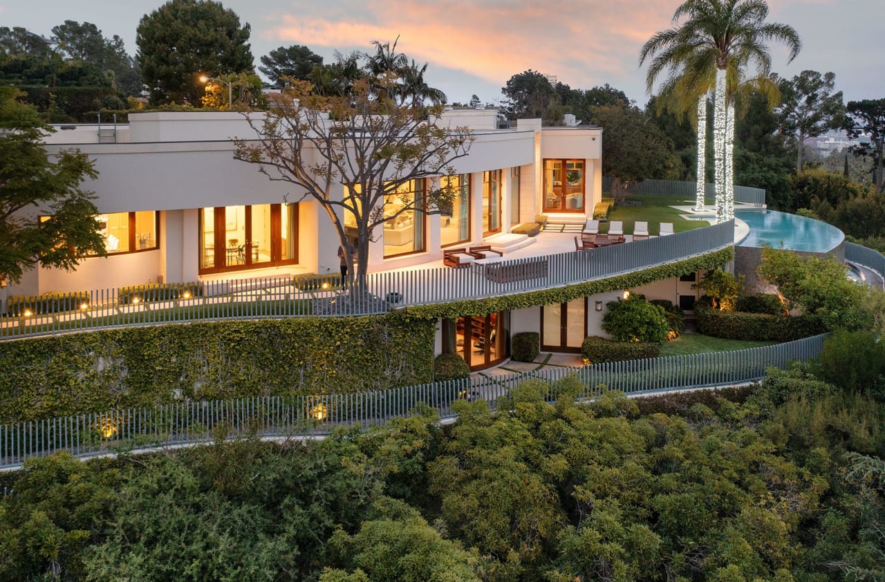 1118 Calle Vista Dr, Beverly Hills