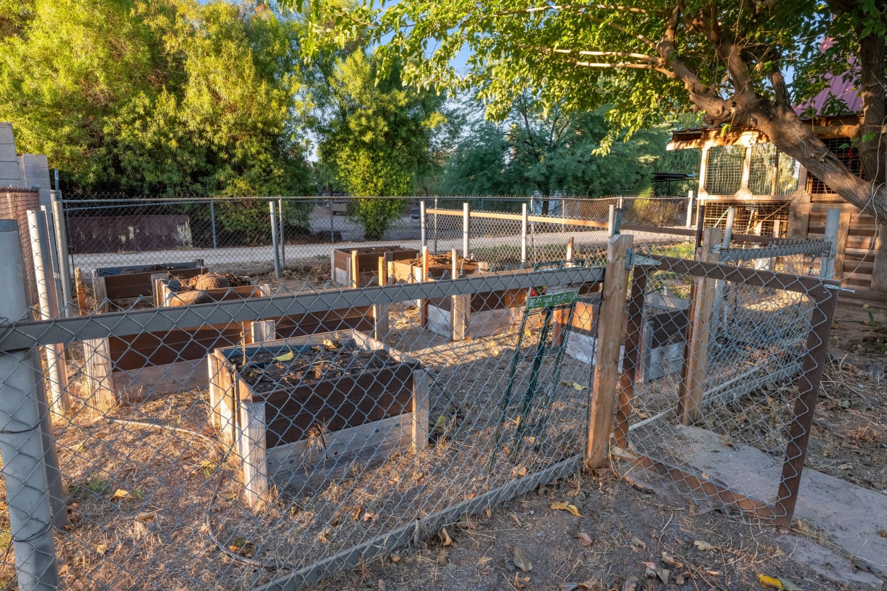 Sunburst Farms