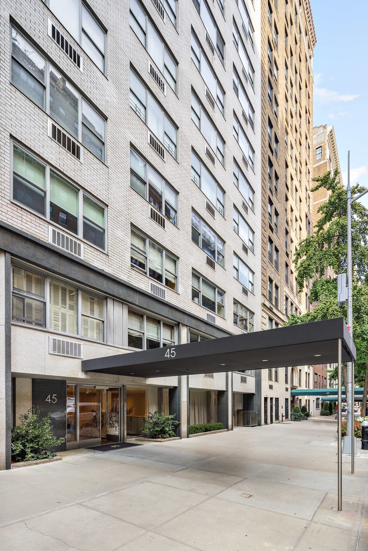 45 E 72nd Street Unit: 12-A