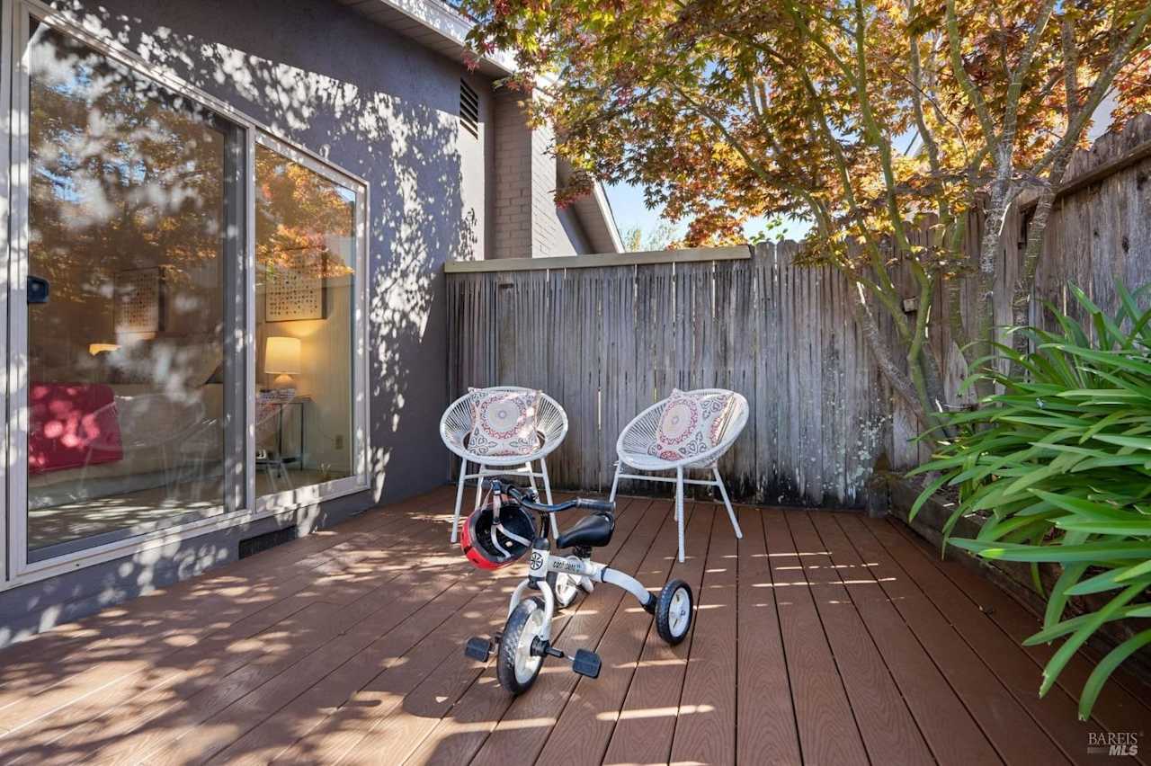 590 Thyme Pl Jamie Lockett Greenbrae Real Estate Agent