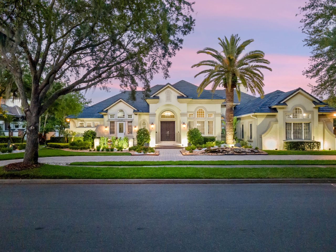 Dr Phillips Lakefront Luxury Pool Home