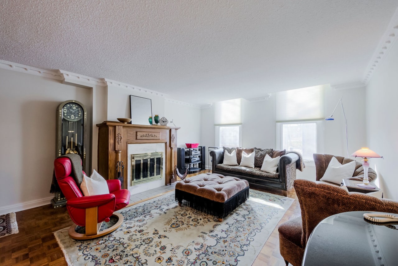 211 Glengarry Avenue