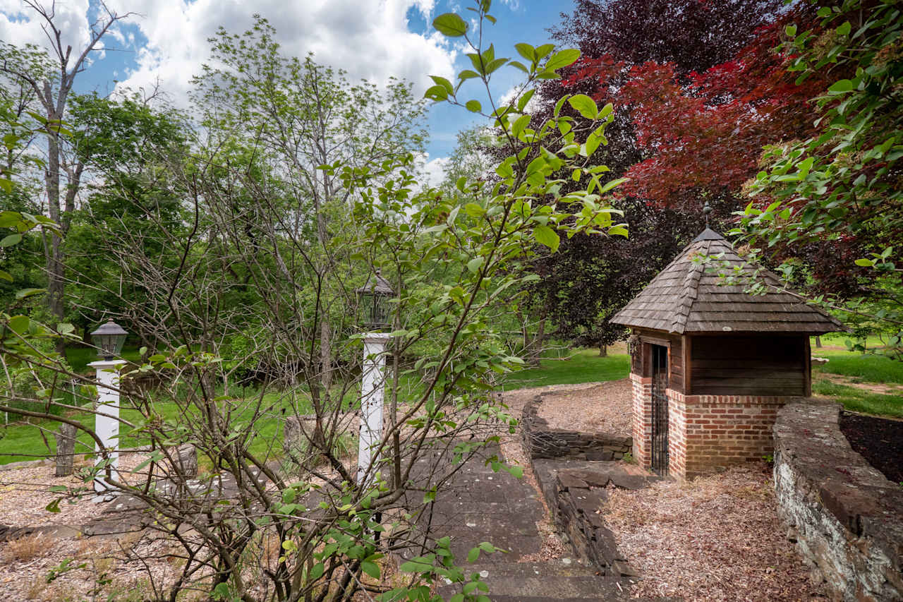 615 Bierys Bridge Road