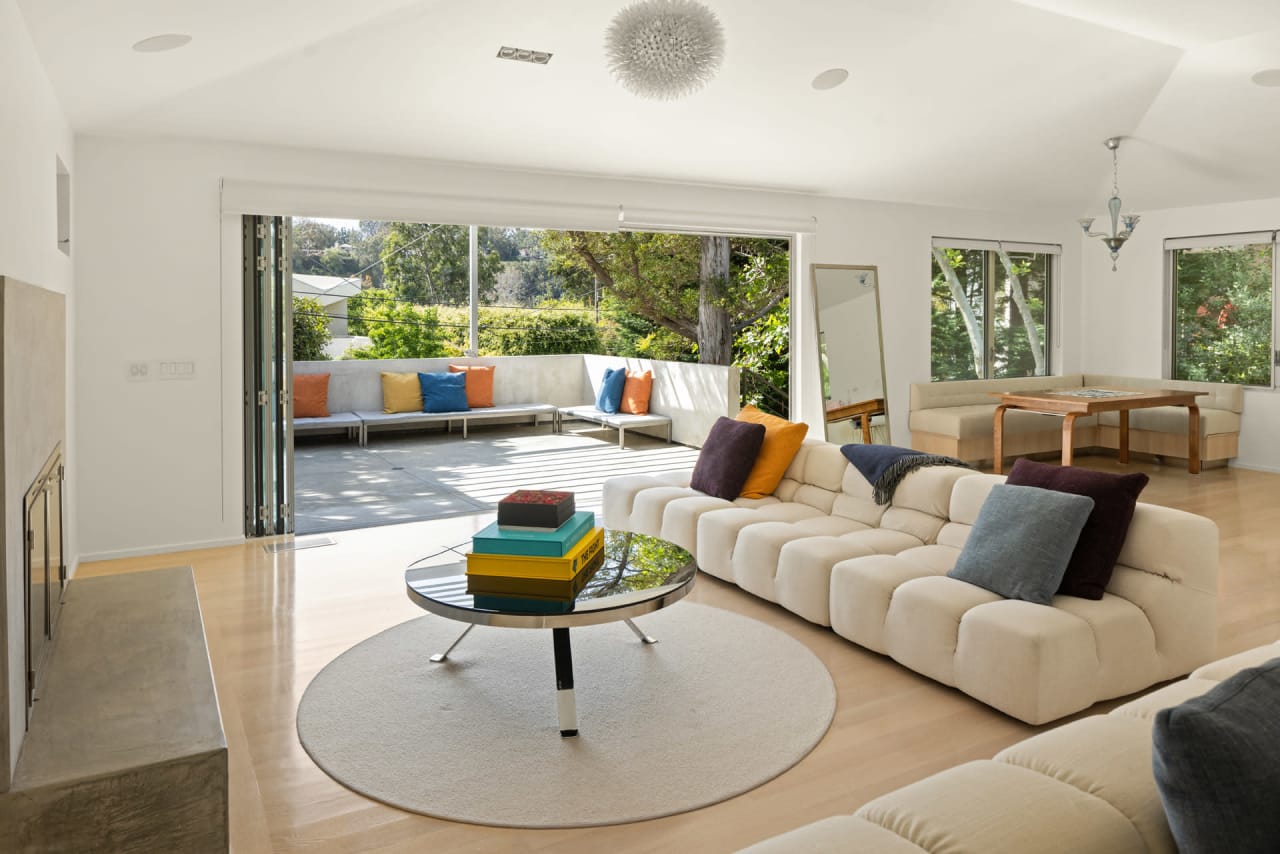 Architectural Influences in LA Neighborhoods: A Real Estate Buyer's Guide