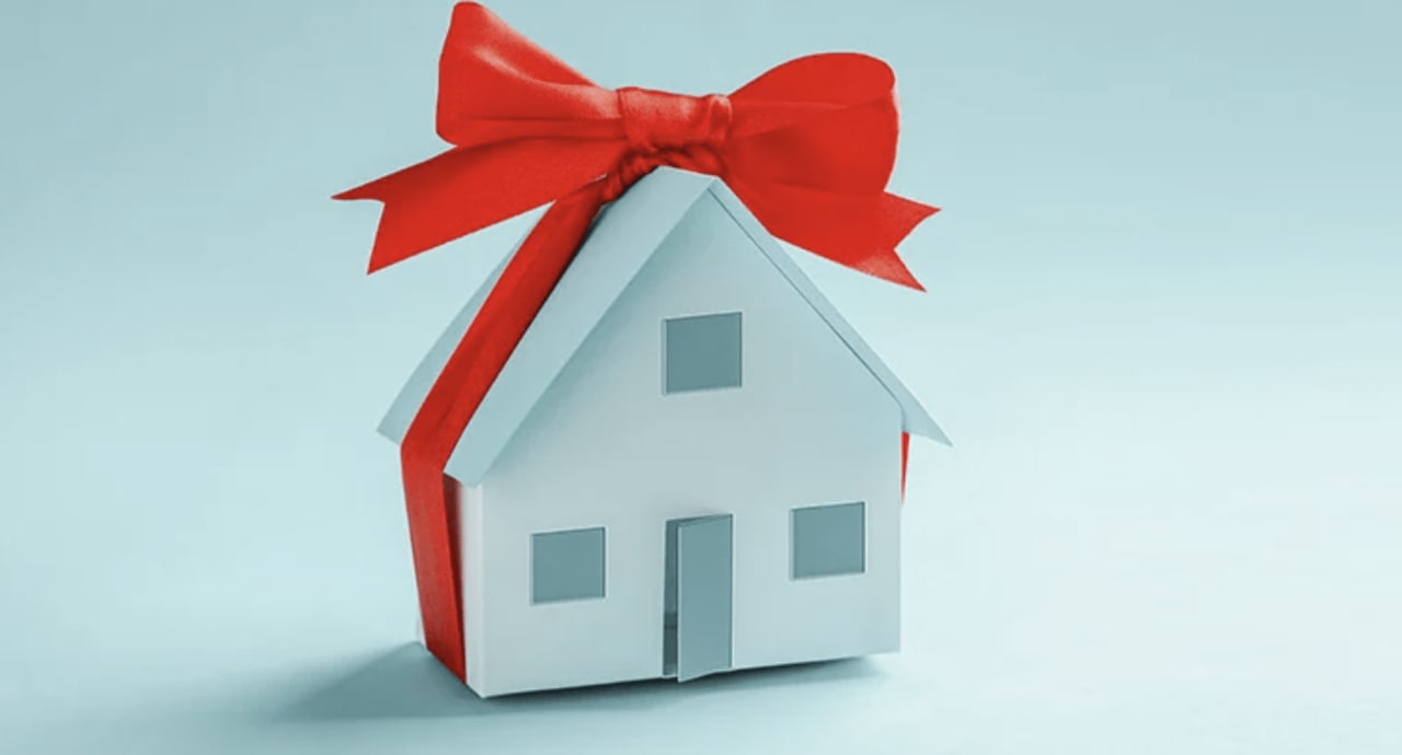 Is Your House the Top Thing on a Buyer’s Wish List this Holiday Season?