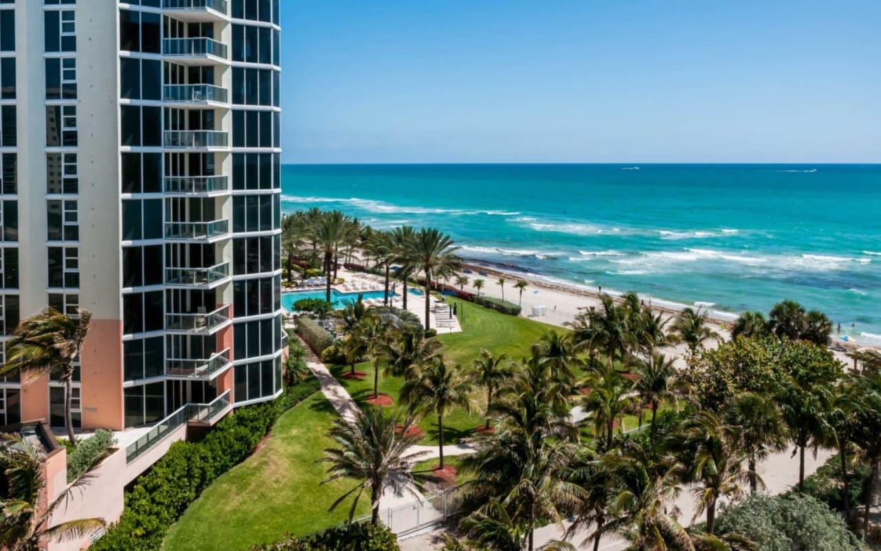 Sunny Isles Vantage Luxury Real Estate