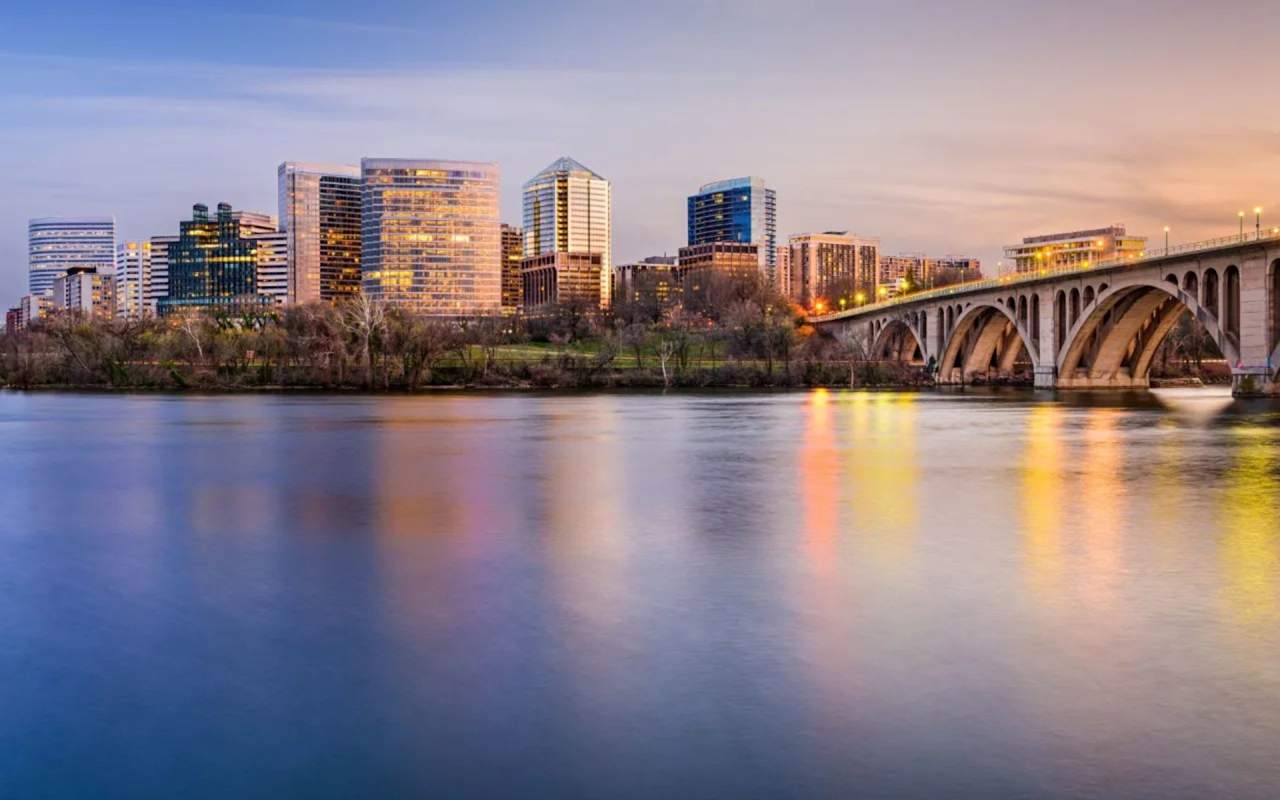 Arlington Neighborhood Guide