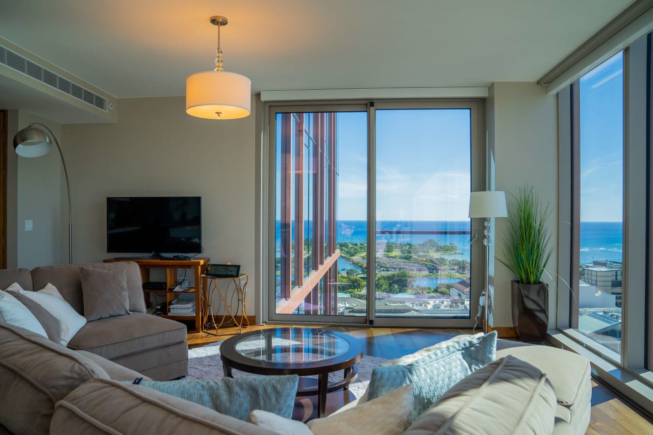 One Ala Moana Penthouse For Sale (Room 2107)