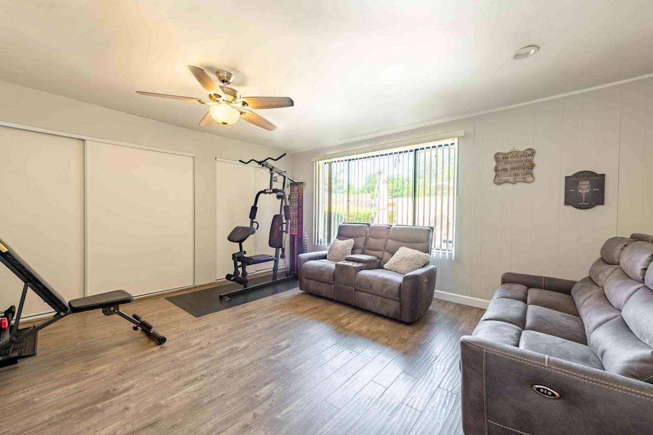 6700 Aqueduct Ave Midvale Estates l Van Nuys