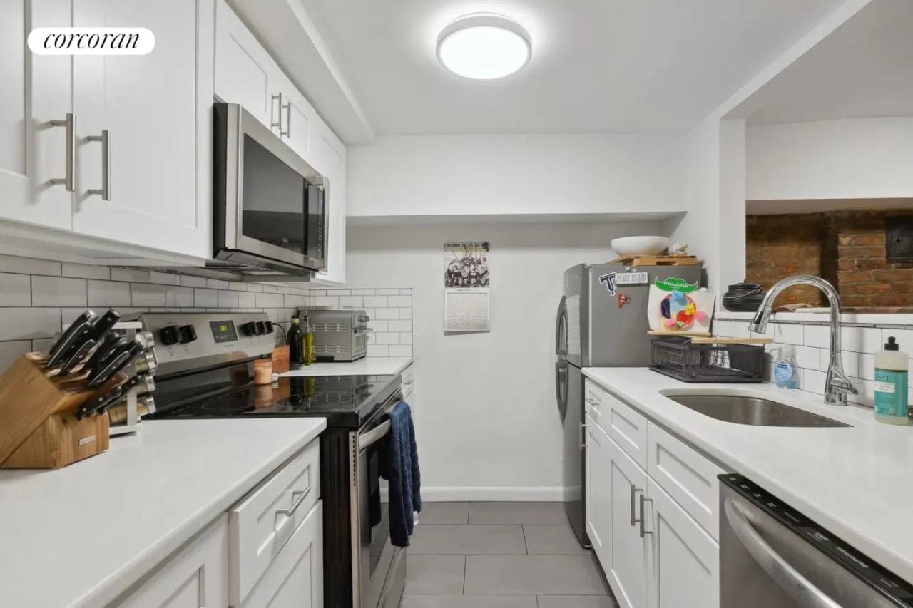 205 West 22nd Street, Unit: LD