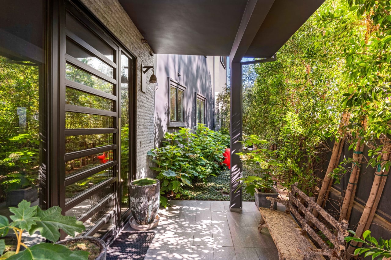 1774 Westridge Road Dan Urbach Los Angeles Real Estate Specialist