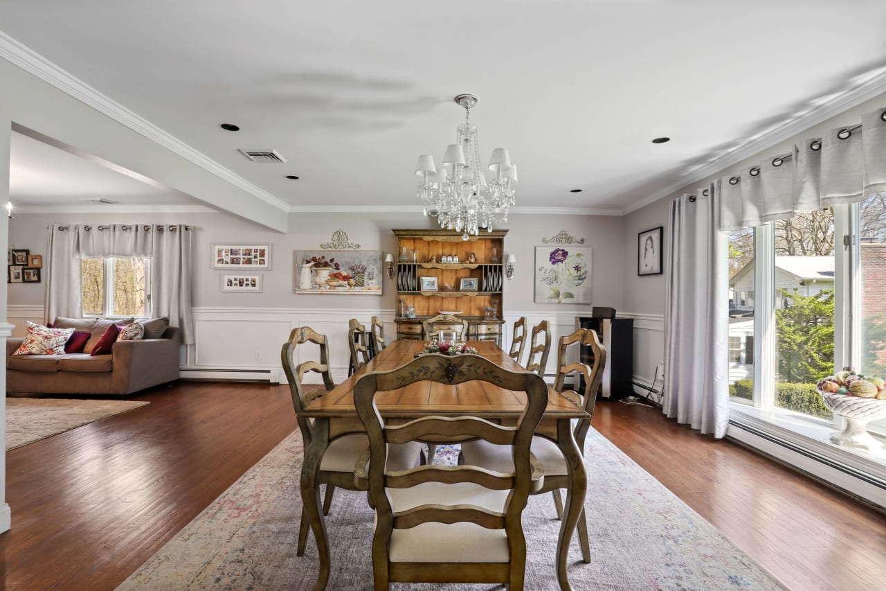 35 Limestone Road, Armonk NY Brian Milton Compass Luxury Real