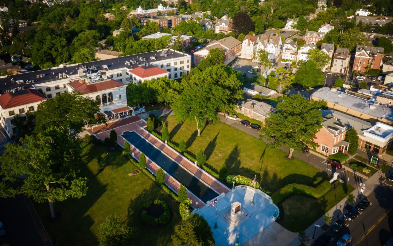 Morristown Real Estate Agent Emily Lafrinere Team