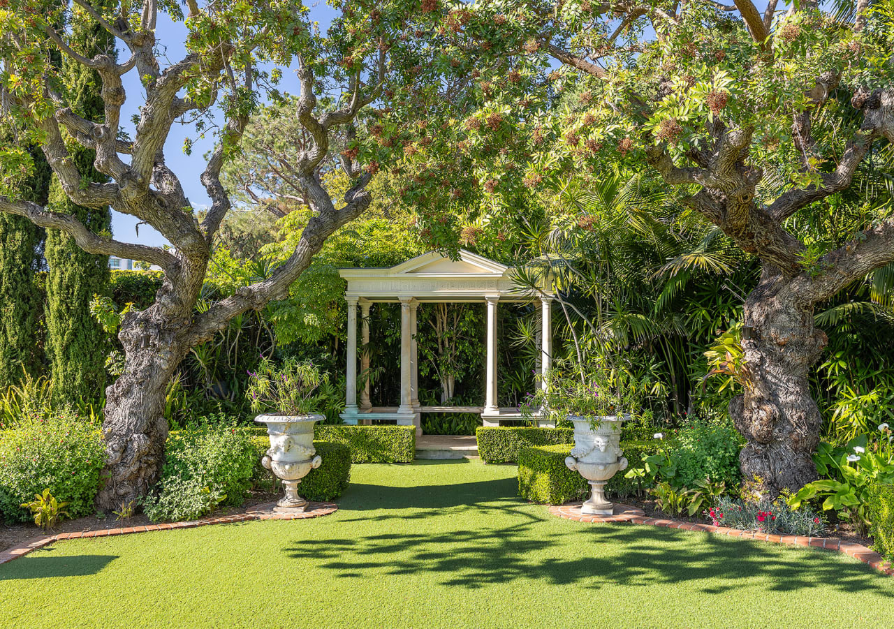 Villa dei Fiori, Bel Air