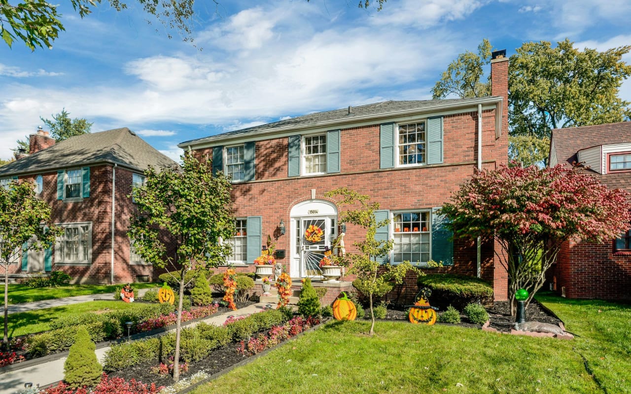 Detroit Real Estate Homes & Houses For Sale in Birmingham, MI