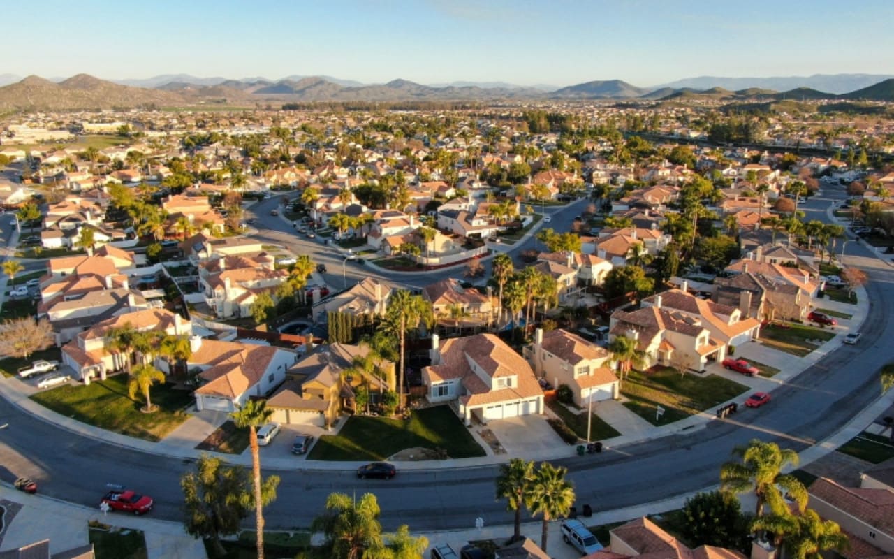 How Do You Know if a Neighborhood is Right for You?