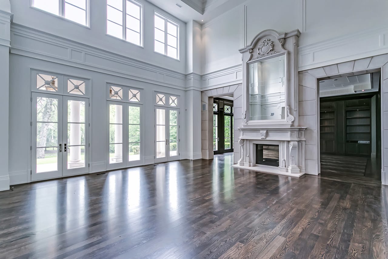 199 Chartwell Road Oakville, ON L6J 3Z7 Goodale Miller Team