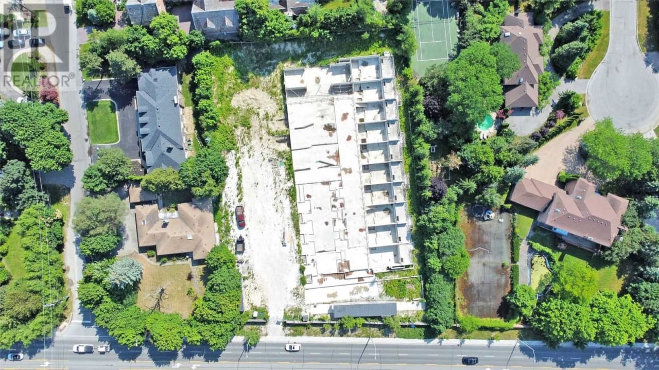 1 The Bridle Path Nissan Michael Engel & Volkers Toronto Central