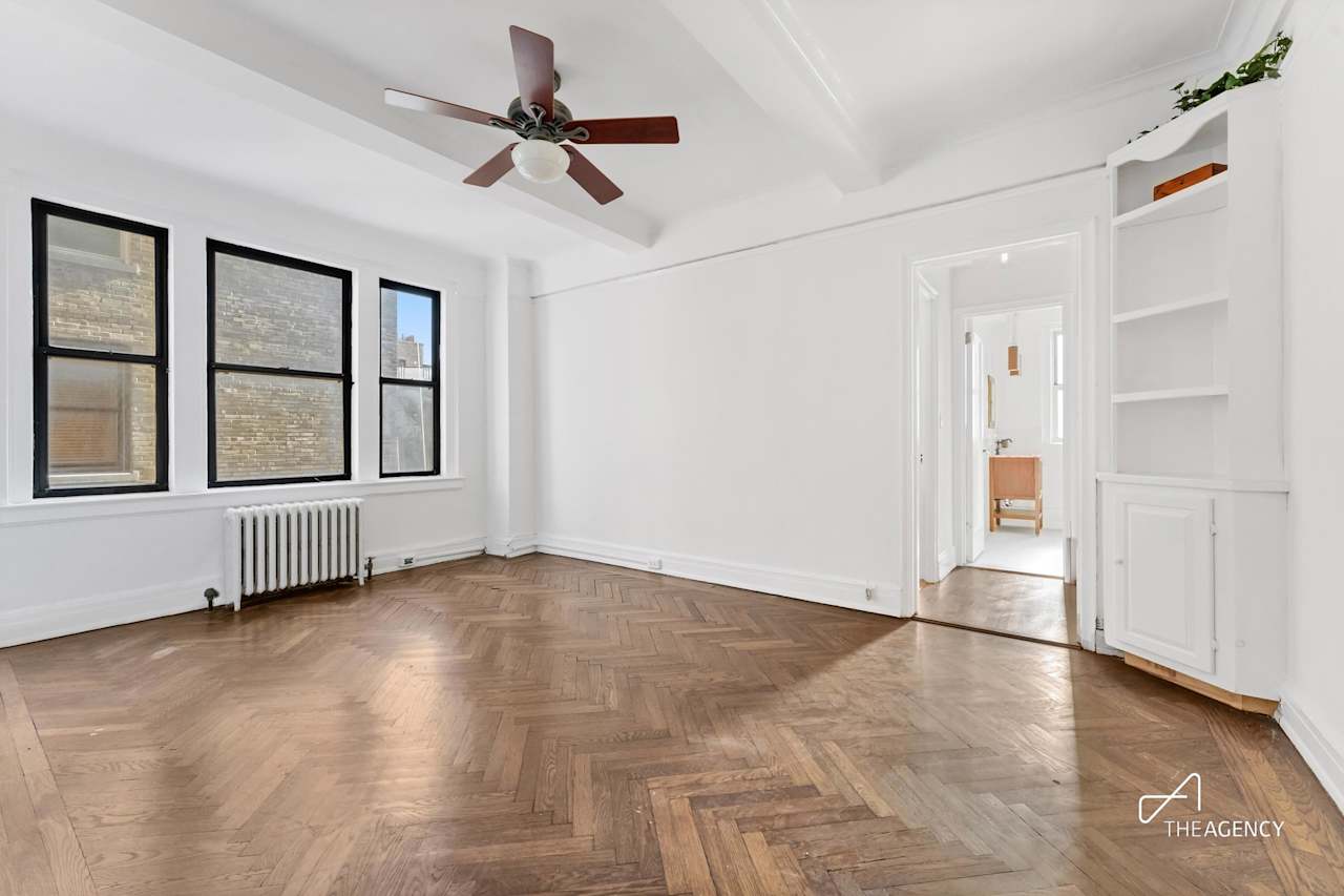 175 West 73rd Street Unit: 8-G