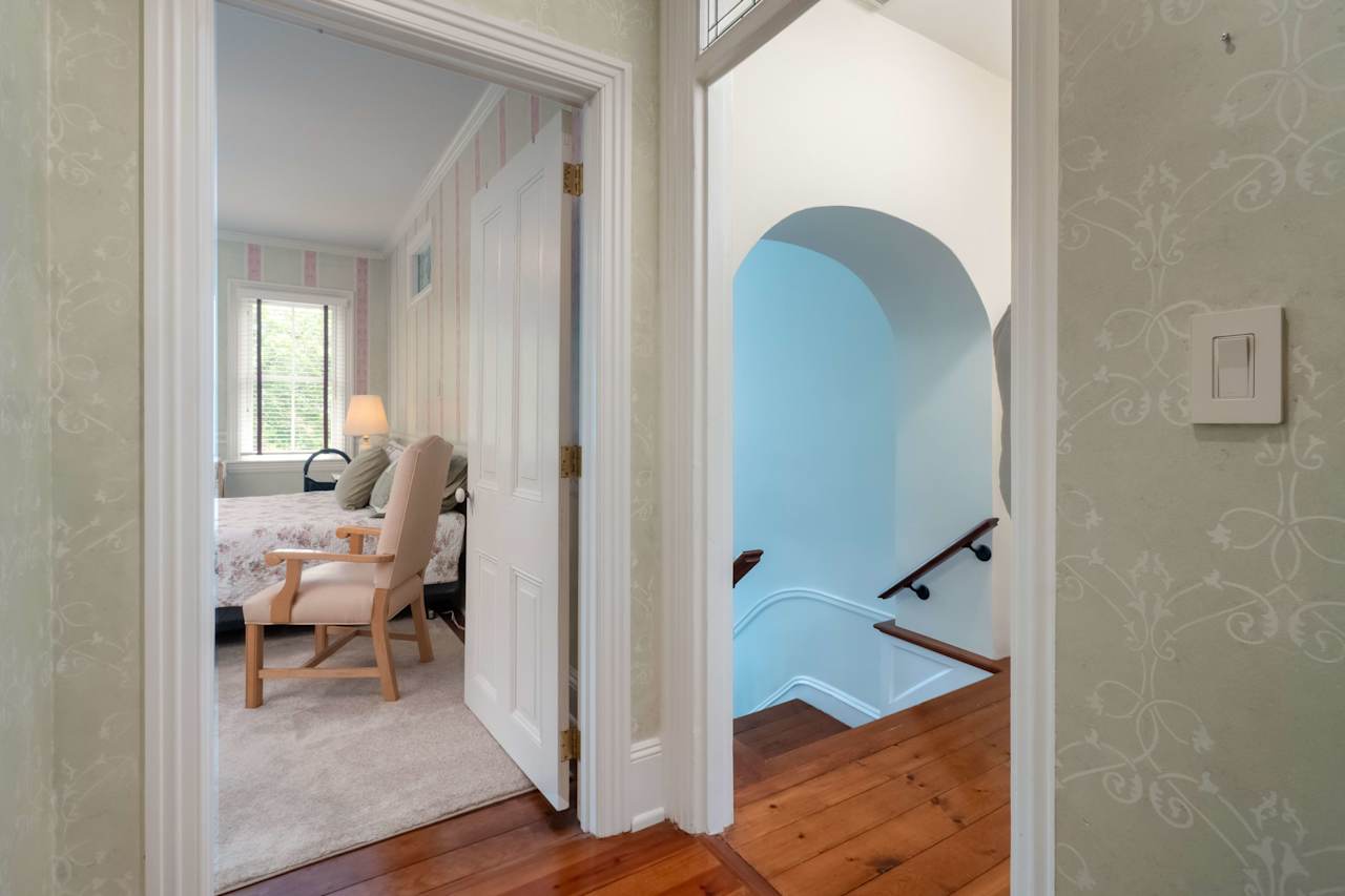 615 Bierys Bridge Road