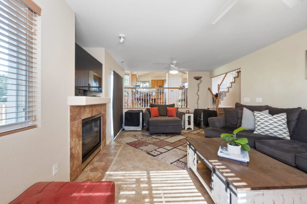 2235 Shoshone Valley Trail Jessica Northrop Group, Compass Real