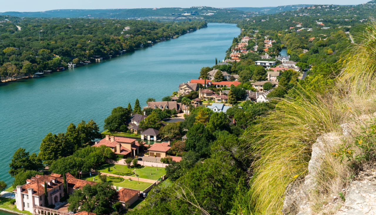 Real Estate in Bee Cave, TX & Beyond Houses & Homes For Sale